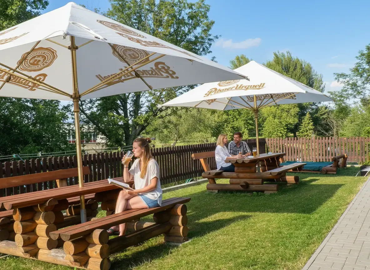 VÁŠ SOUKROMÝ RÁJ U SKLEPŮ